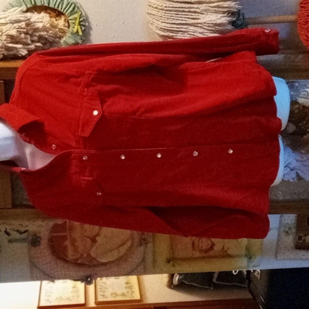 Vintage 80's,Beautiful,RED Corduroy,Fitted,Western Shirt with Pearl Snaps❤️❤️❤️❤